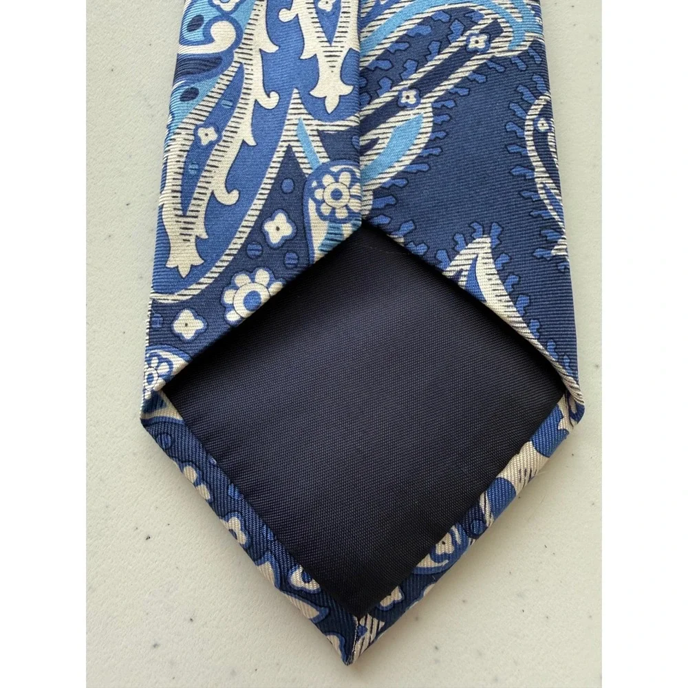 Banana‎ Republic Men's Silk Tie Blue Paisley Necktie Classic